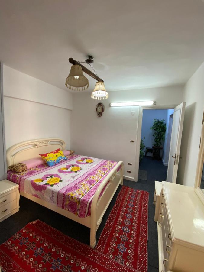 Apartament شقه غرفتين على البحر بالاسكندريه *