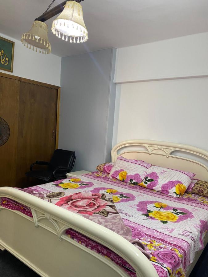 شقه غرفتين على البحر بالاسكندريه * Alexandria